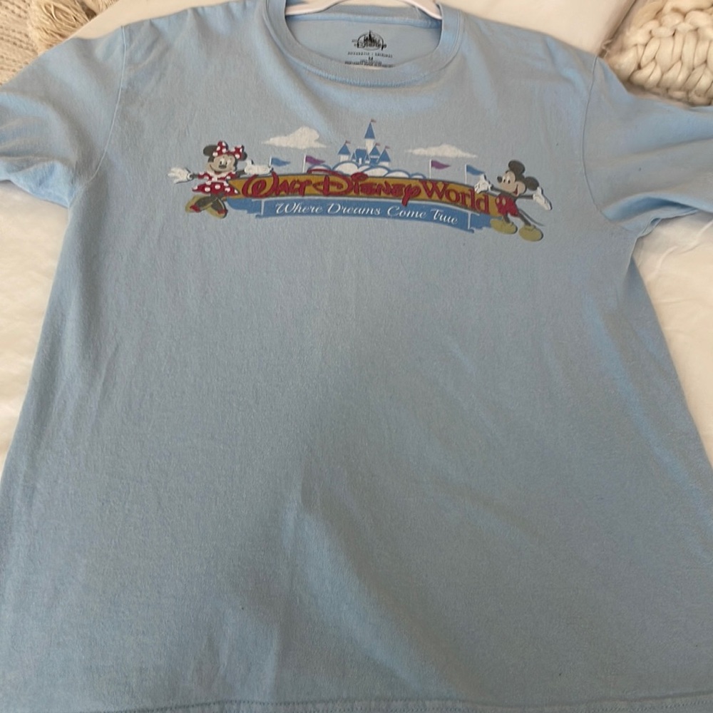 Disney Walt Disney world tshirt  where dreams come true